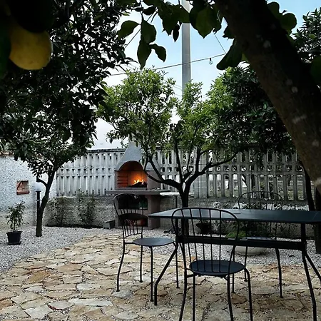 Dimora Dana Pollutri