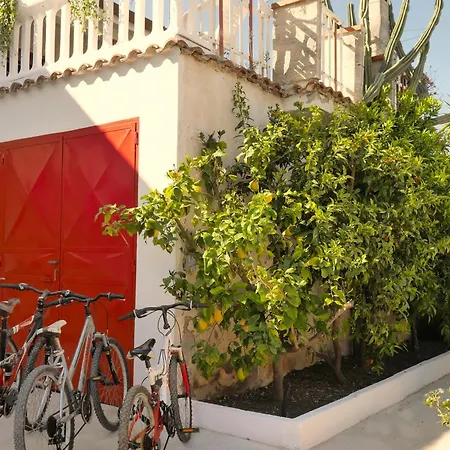 Dimora Dana Bed & Breakfast