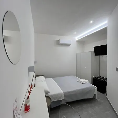 Dimora Dana Bed & Breakfast 3*